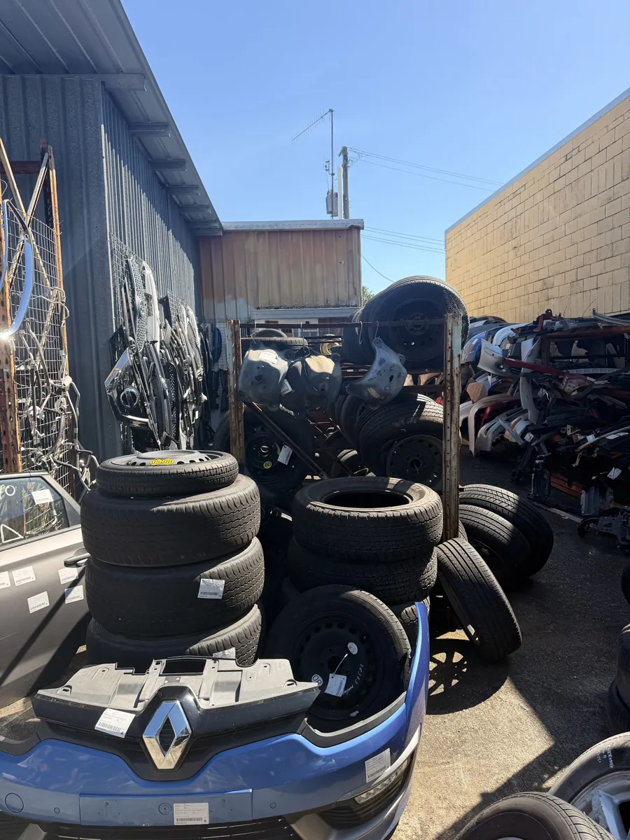 Wheels and tyres